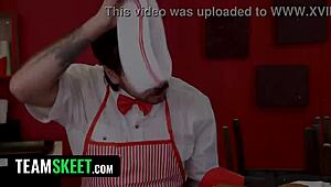 Quick Intense Fuck Session At Fast Food Restaurant