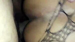 熟女のプリケツをガンガンフックしまくる