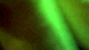 Chilean milf fucks in the alley 😏