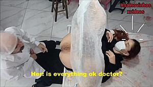 Doutor Ginecologista Tarado E Depravado Atendendo A Novinha Branquinha