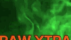 بنت 18+ حرامية تتخلع وتتناك كلبي من حارس المول!