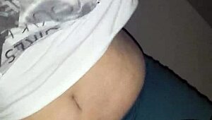 Asian Chick Sucking That Fat Cock