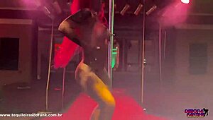 Debora fantine - show de stripper na boate