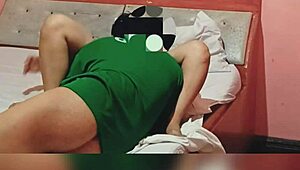 Kinantot ni kabit sa grab car sex with blowjob and creampie?