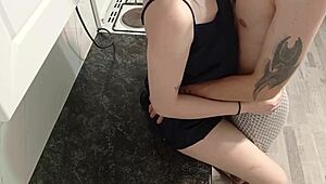 sexy pelirroja gets fucked in the ass