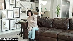 Desperate milf stepmom Olive Glass steals seeds in taboo roleplay 😈