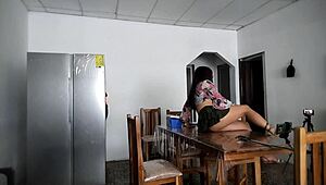 Hot woman excited to spread legs and show ass to strangers in house! 😘