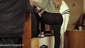 i got my bubble butt spied on durin the concert, feelin sexy