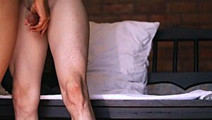 La Mejor Amiga Y El Infiel Se Encontraron A Solas En La Sala De Estar