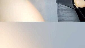 Mi tocco nella macchina del mio ragazzo