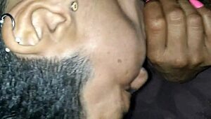 คู่รักเลียดูดควยในเซ็กส์ปาก