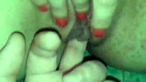 i'm masturabting so hard right now, ahh oops