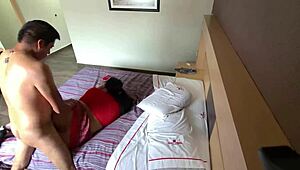 Sexy latina milf bliver interviewet og slikket i hjemmelavet casting