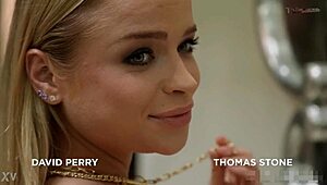 rubia rusa con dos vergas