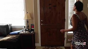 Sensual Exploration with Maxine X