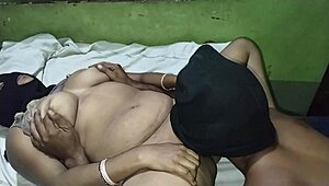 Husband passionately fucks his wife's tight pussy on the desk