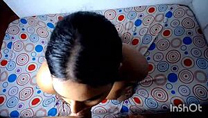 Tombul Latin hatun salyalı sakso çekip yüzüne yediriyor