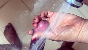 stuck in the bathroom with a milf while dad's away