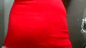 Hey, check out this fat booty tranny in a dress! 😍