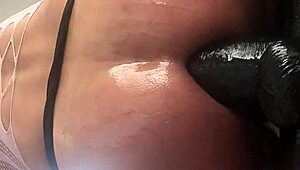 Sexy Girl Stephanie James: Delightful Dreams! Watch Her Big Ass Adventures!