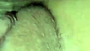 want a close up of me eating this putinha's pussy?