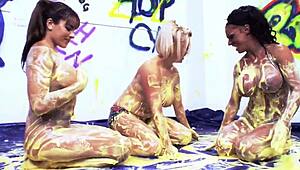 Milfs Valery And Kerry Tongue Pussy Wildly!