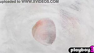 Katherinne Sofia Shows Amazing Natural Body