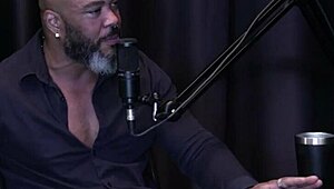 Gosta de sentir o pau entrando, come�ou a cobrar pela sua paci�ncia, tirava foto pelada pra tocar siririca e prostitui��o � pra quem gosta de gente - bibi hourani watch on sheer red