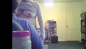 Lori's titties bouncing in the living room scene