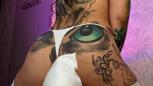 Babe With Split Tongue Rubs Pussy And Fucks Ass!