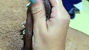 Massage peniana relaxante - sailor girl hotwife enjoys monster cock