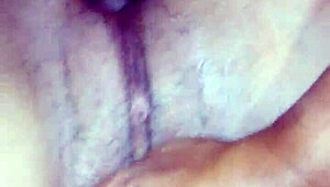 Me duele mi amor, a heartfelt expression of pain and longing