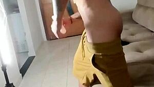 Punhetando na live with huge interracial action