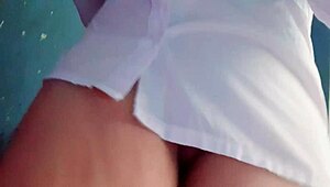 i want my neighbors to watch me masturbate and squirt outdoors, but i messed up the words