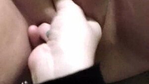 Fat Lesbian Gets Fingered and Cums Hard 😍💦