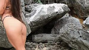 i saw this hottie flashin her boobs in a sexy bikini on the beach, it was so hot