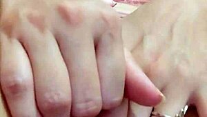 Woman Loves Posting Every Pussy Rub She Gives