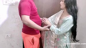 Horny Beautiful Skinny Desi Bhabhi Fucking Hard