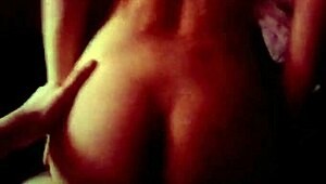 Sikimi Derin Emip Squatla Sütünü Çıkarıyor