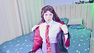 هرمايوني غرينجر صاحبة الثديين الكبار تأخذ زب هاري بوتر الكبير