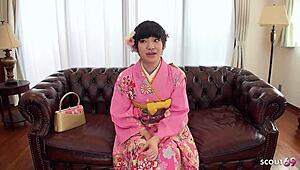 Japanese Traditional Geisha Teen Seduce To First Time Play Her Hairy Pussy At Uncensored Casting