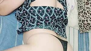 In this sensual homemade video, a beautiful babe with big natural tits and ass invites you to enjoy.