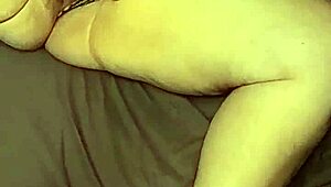 Milf Removes Bra For Cumming