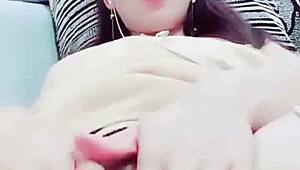 漂亮女神范白嫩女主播骚兔兔罕见蝴蝶逼 被土豪猛男全包各种随便操 竟无套猛操估计内射 高清720p完整版