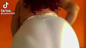 Gostosa bunduda de legging