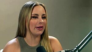 Anna Claire Clouds solo orgasm up close 😍