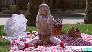 Kinky Kenzie Reeves Wants Toys Pussy Masturbation And Cumshot Feed