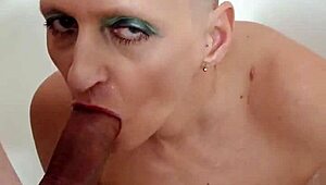 German prostitute whore MILF Sandra blowjob facefuck!