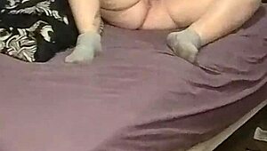 Milf Removes Bra For Cumming