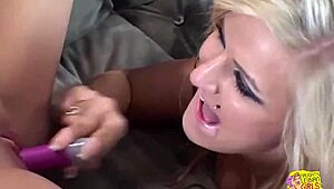 i'm in wild lesbian threesome with busty blonde babes. we lick eachothers sweet pussy juice.